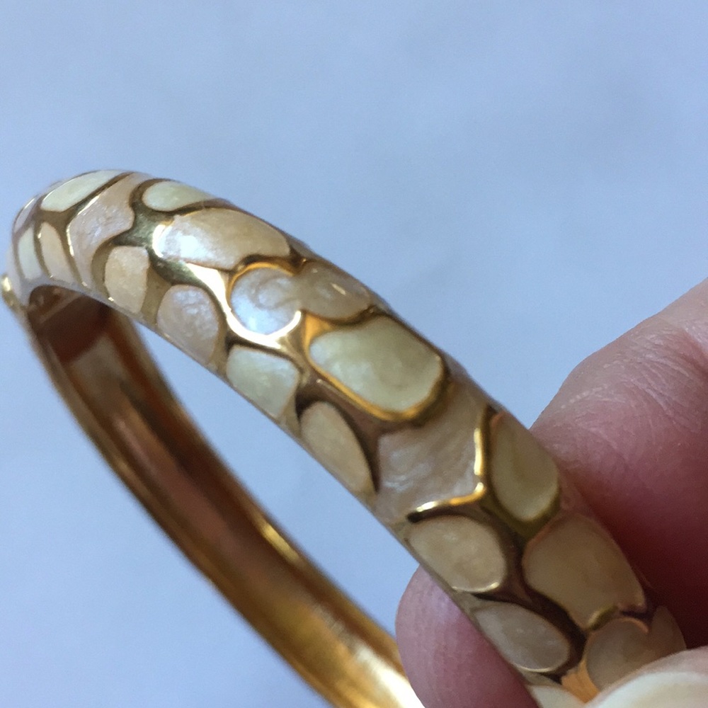 Joan Rivers bangle bracelets - Picture 2 of 3